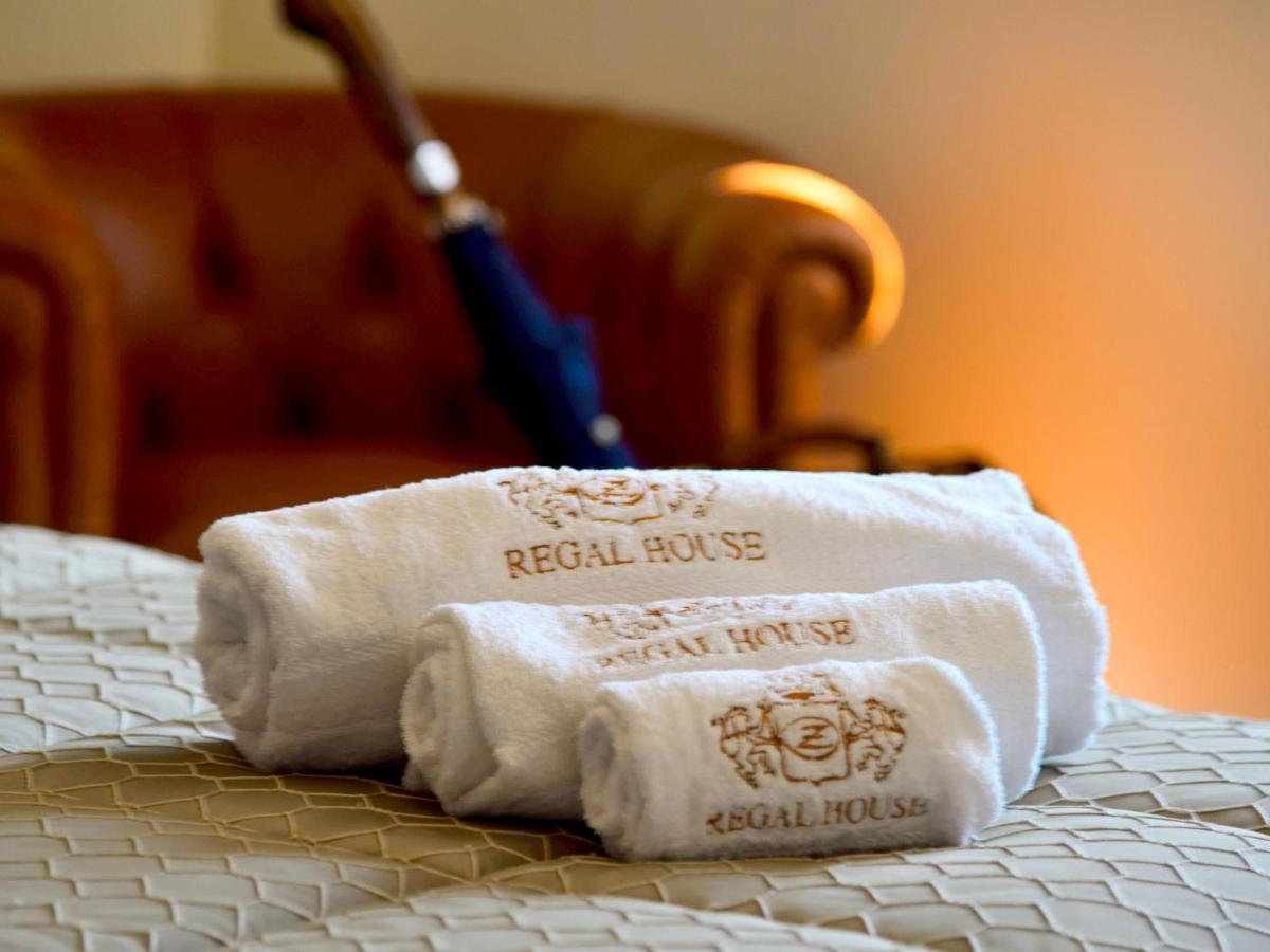 Regal House Roma Navigatori 23 Hotel ภายนอก รูปภาพ