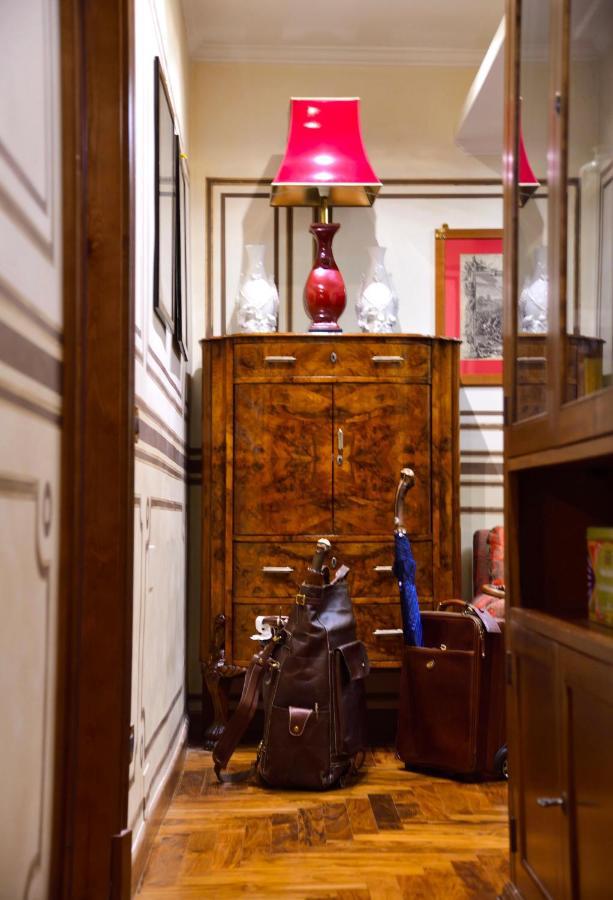 Regal House Roma Navigatori 23 Hotel ภายนอก รูปภาพ