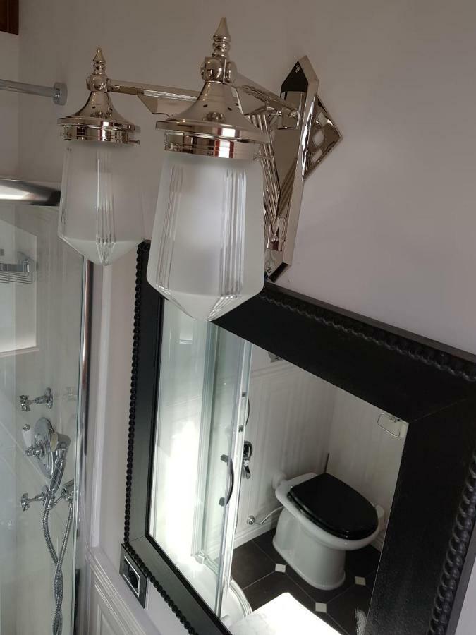Regal House Roma Navigatori 23 Hotel ภายนอก รูปภาพ